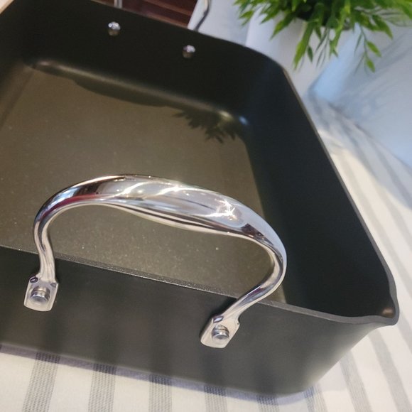 The Pampered Chef Roast Pan - Picture 4 of 13